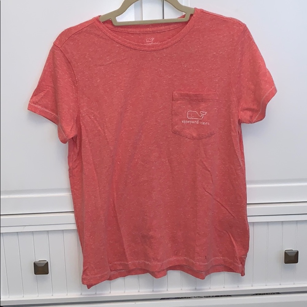 Women’s vineyard vines t-shirt